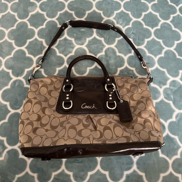 LIKE NEW Authentic Coach Satin Satchel bag - Picture 8 of 9